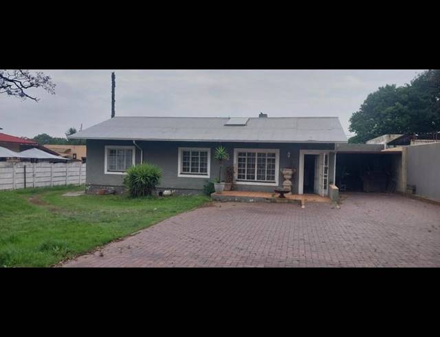 3 BEDROOM HOUSE FOR SALE IN PRIMROSE